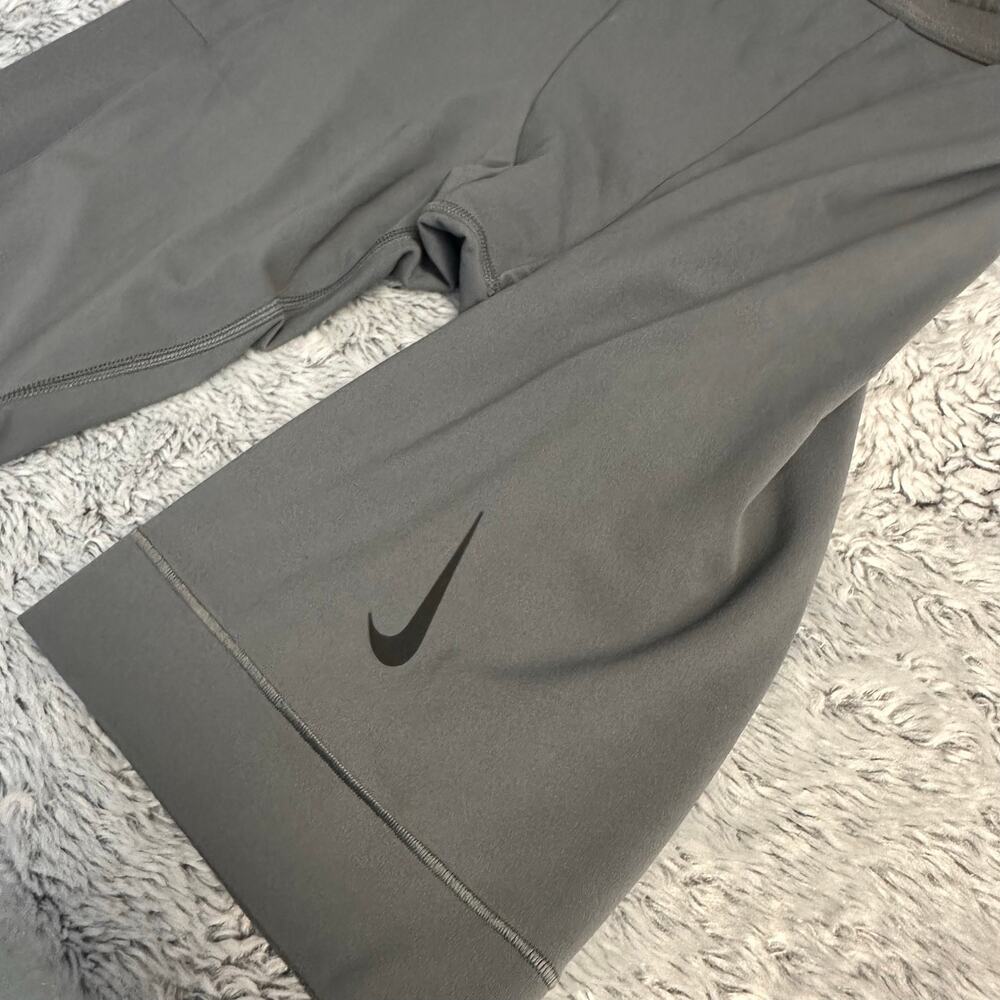 Nike Yoga Infinalon Tight Fitted Athletic Shorts Gray Men's Large NWT - Picture 6 of 12